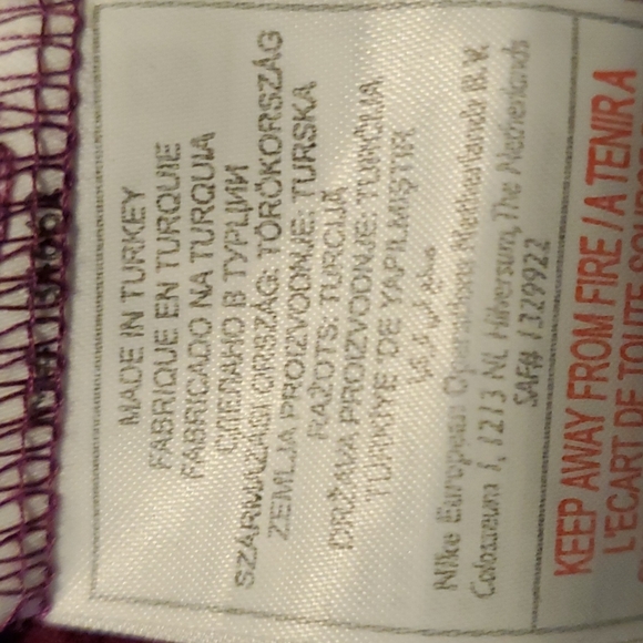 Nike top - Picture 3 of 7